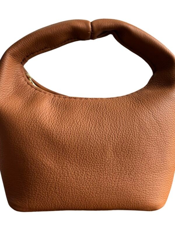 Nelo pouch bag
Brown
