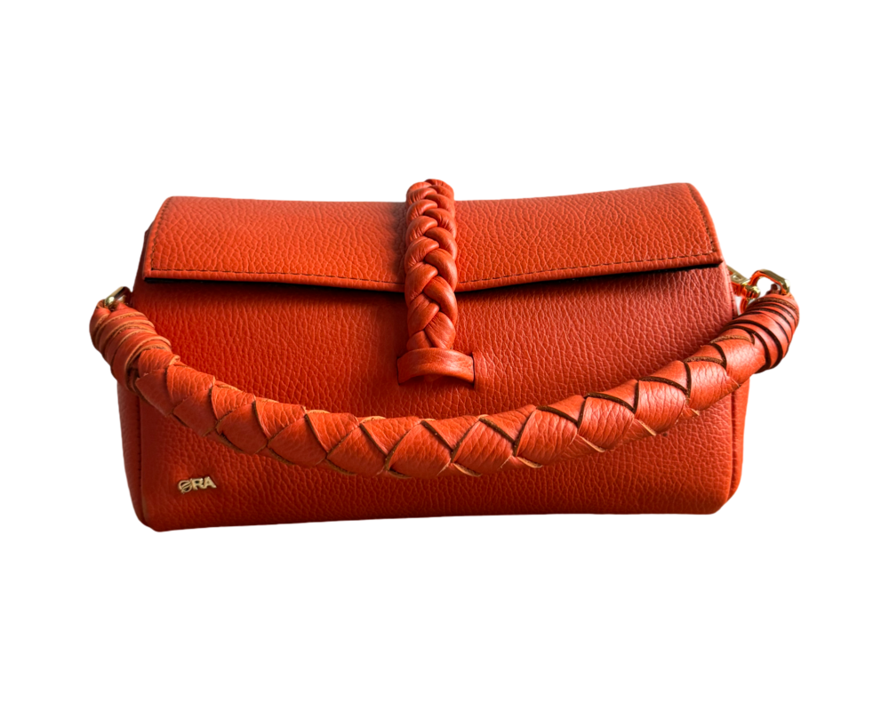 Nanya - Midi bag
With chain and leather attached strap 
Orange - Image 3