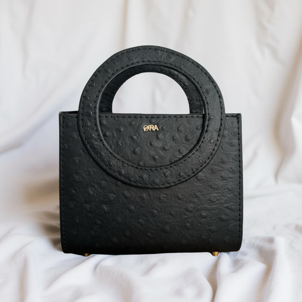 Oma , mini
Black
