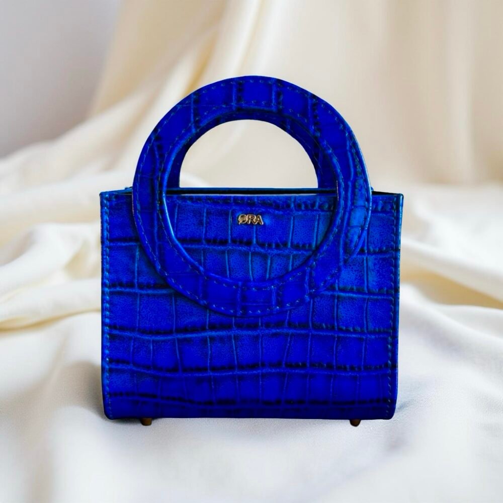OMA mini bag.
Blue
