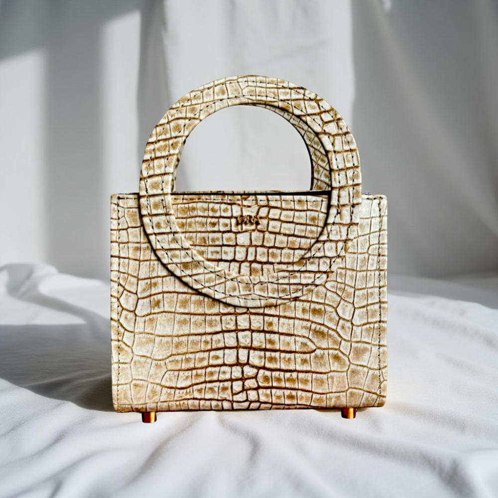 Oma.  Mini bag.