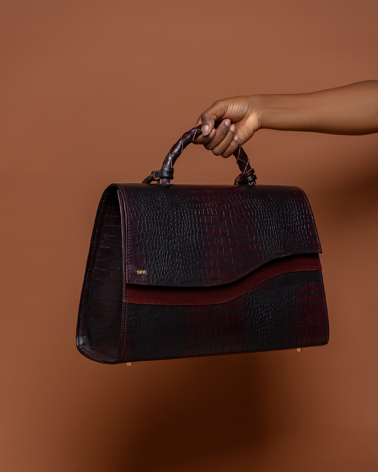 How to Keep Your Leather Bag Looking Brand New