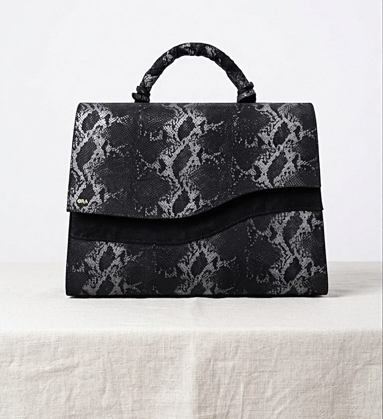 Classic Large | Black And Silver