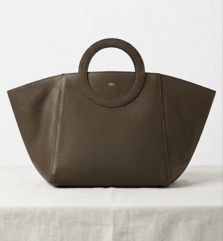Nola Oversized | Brown | Convertible Side Gussets