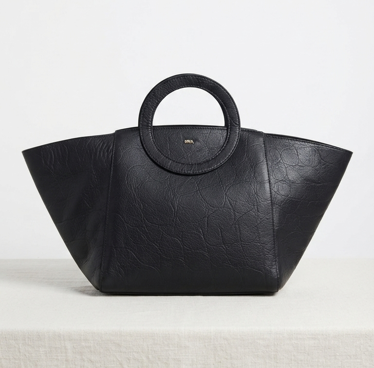 Nola Oversized | Black | Convertible Side Gussets - Image 2