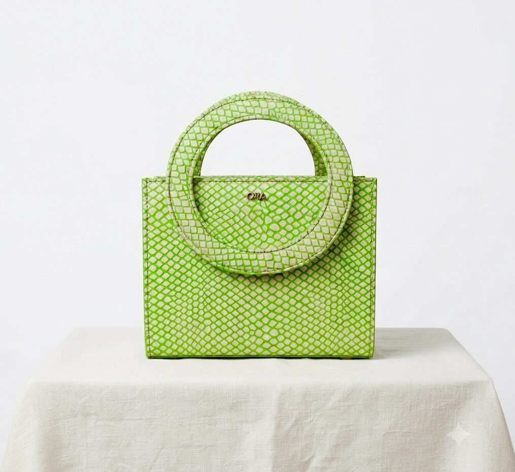 Oma Mini | Embossed Skin Neon